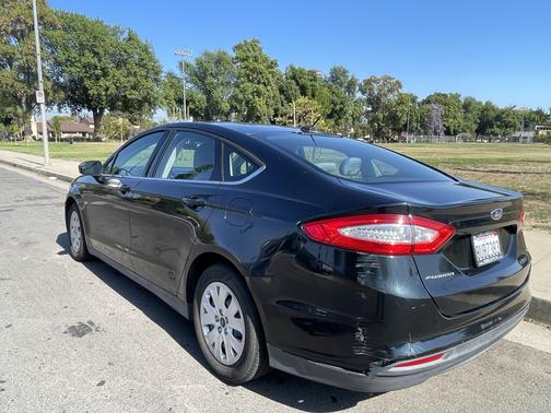 2014 Ford Fusion S