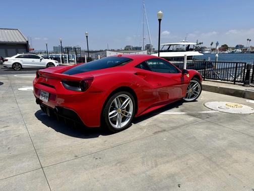 Red 2016 Ferrari 488 GTB Base