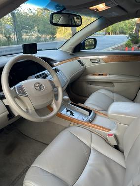 Blue 2006 Toyota Avalon XLS