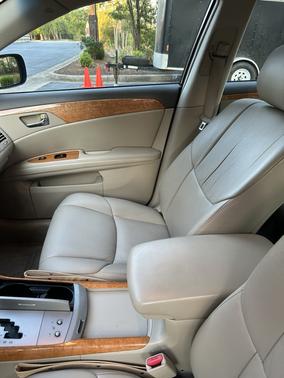 Blue 2006 Toyota Avalon XLS