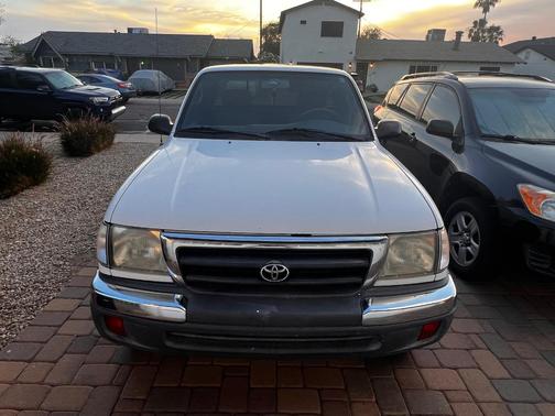 White 2000 Toyota Tacoma PreRunner