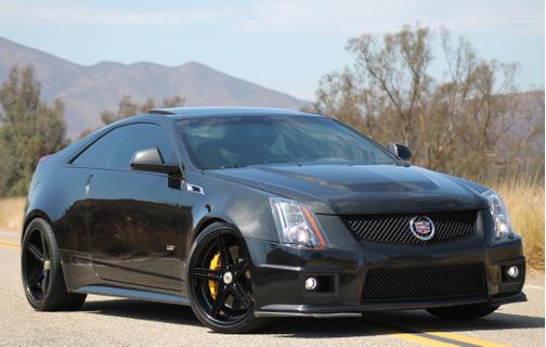 Photo 3 of 23 of 2011 Cadillac CTS-V Base