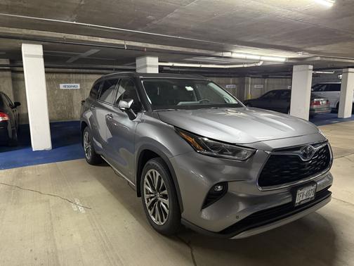 2025 Toyota Highlander Hybrid  Limited 25th Edition
