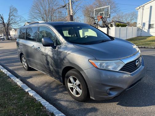 2015 Nissan Quest SV