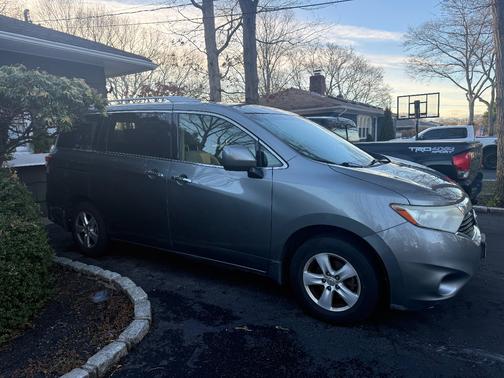 2015 Nissan Quest SV