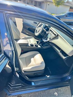 Blue 2016 Toyota Avalon Touring