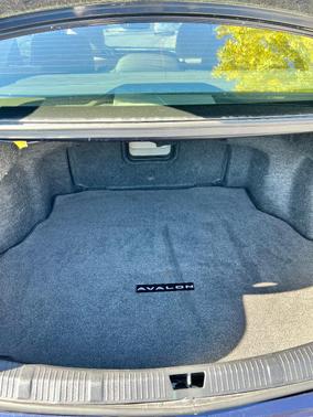 Blue 2016 Toyota Avalon Touring