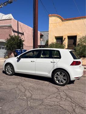 White 2015 Volkswagen Golf DSG TDI SE
