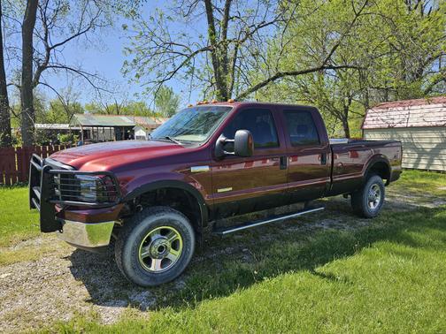 Red 2005 Ford F-350 Lariat Crew Cab Super Duty