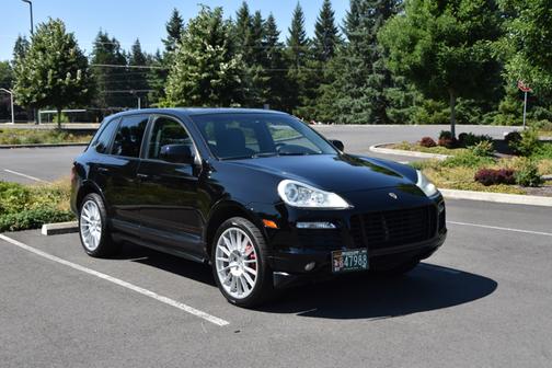 2010 Porsche Cayenne GTS