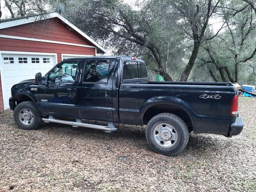 2006 Ford F-250 XLT Crew Cab Super Duty