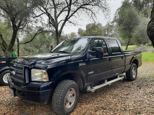 2006 Ford F-250 XLT Crew Cab Super Duty