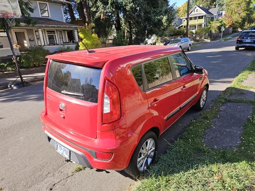 2013 Kia Soul +