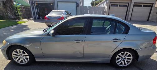 Purple 2006 BMW 325 i