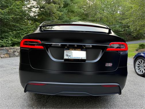 2024 Tesla Model X Plaid