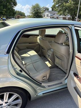 Green 2010 Toyota Avalon Limited