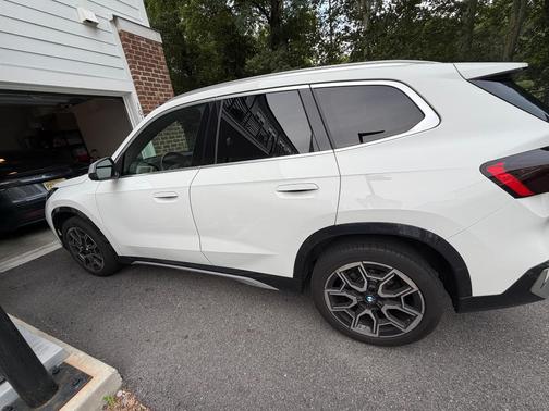 White 2023 BMW X1 xDrive 28i