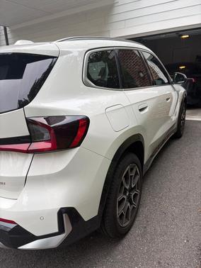 White 2023 BMW X1 xDrive 28i