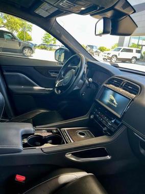 2017 Jaguar F-PACE S