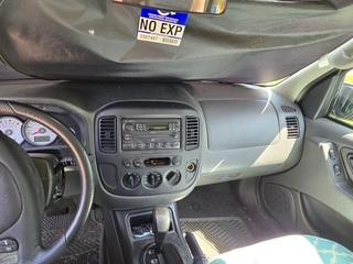 2005 Ford Escape XLS