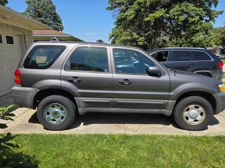 2005 Ford Escape XLS