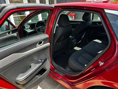 Red 2021 Kia K5 LXS