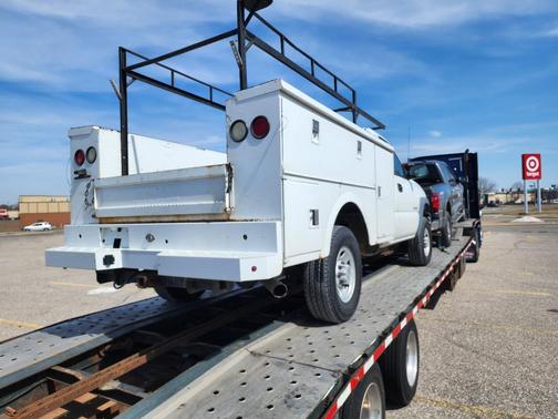 White 2004 Chevrolet Silverado 2500 Work Truck