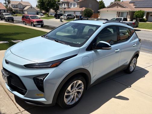 Blue 2022 Chevrolet Bolt EUV LT