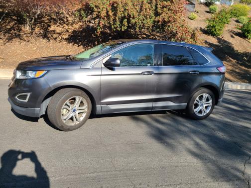 2017 Ford Edge Titanium