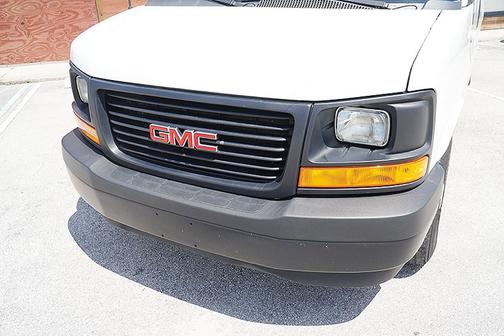 White 2017 GMC Savana 2500 Work Van