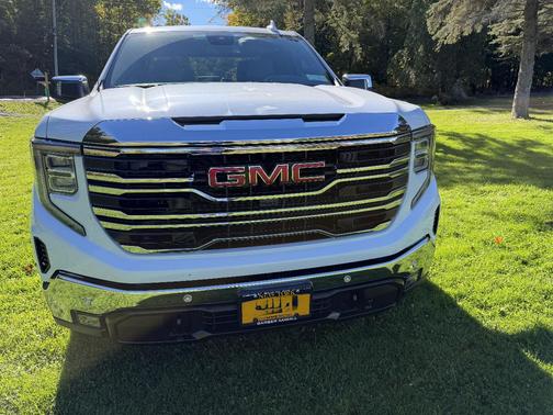 White 2026 GMC Sierra 1500 SLT