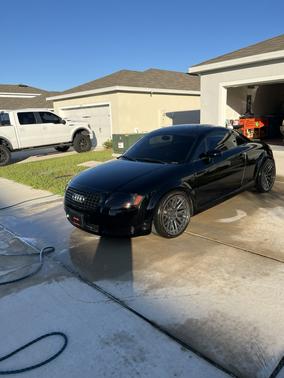 Black 2001 Audi TT quattro