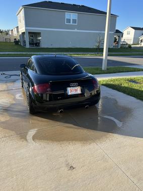 Black 2001 Audi TT quattro