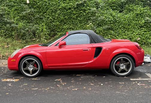 Red 2000 Toyota MR2 Spyder