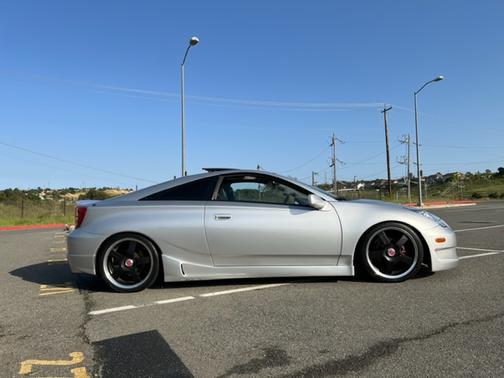 Photo 4 of 12 of 2000 Toyota Celica GTS