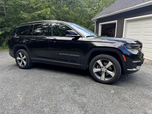 Black 2021 Jeep Grand Cherokee L Limited