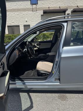 2010 BMW 328 i