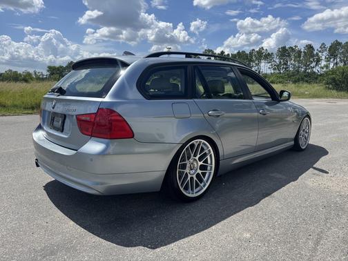 2010 BMW 328 i