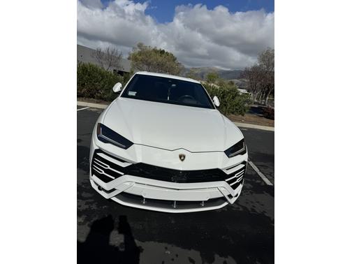 2019 Lamborghini Urus Base