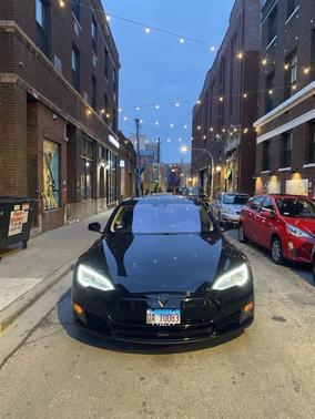 2015 Tesla Model S 90D
