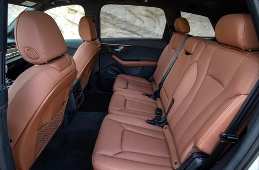 2021 Audi Q7 45 Premium Plus