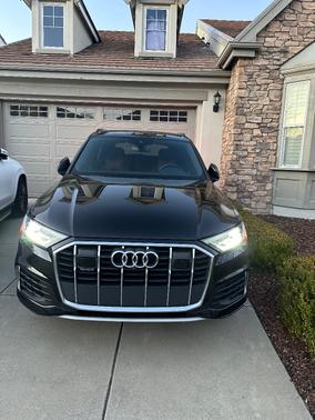 2021 Audi Q7 45 Premium Plus