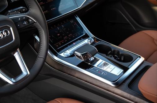 2021 Audi Q7 45 Premium Plus