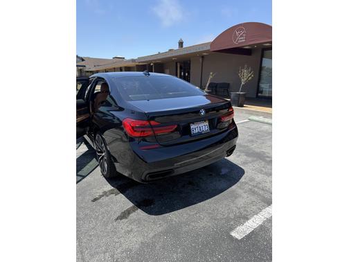2019 BMW 750 i