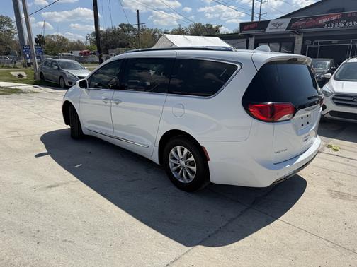 2019 Chrysler Pacifica Touring L