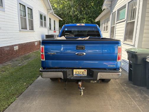 Blue 2011 Ford F-150 XLT