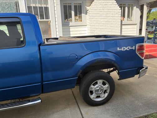 Blue 2011 Ford F-150 XLT