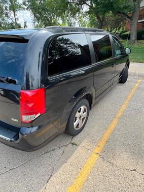 Black 2012 Dodge Grand Caravan SXT