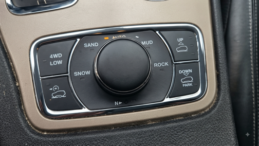 Silver 2017 Jeep Grand Cherokee Limited