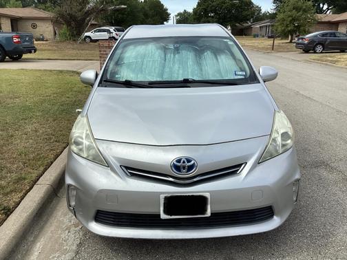 Silver 2013 Toyota Prius v Three